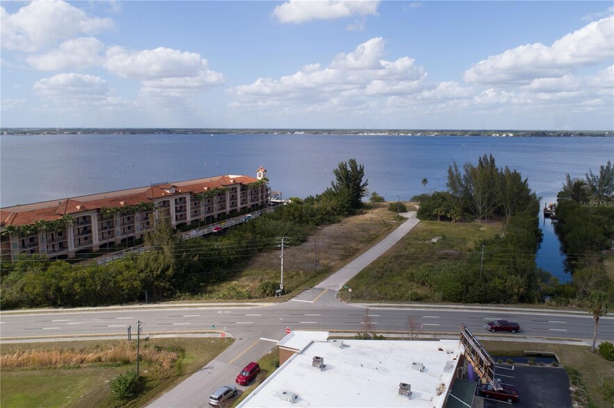 6131-6179 Landings Way, Punta Gorda, FL for sale - Aerial - Image 3 of 6