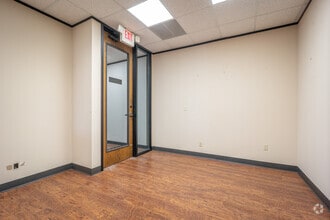 9800 Northwest Fwy, Houston, TX to rent Interior Photo- Image 2 of 11