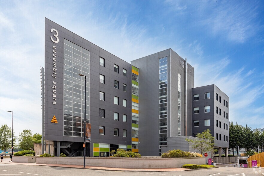 3 Britannia Quay, Cardiff to rent - Primary Photo - Image 1 of 7