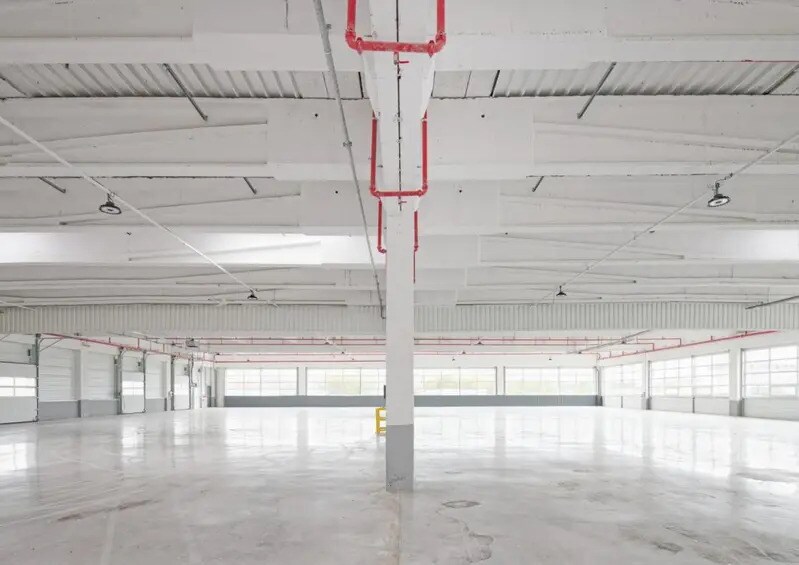 Industrial in Gennevilliers to rent - Interior Photo - Image 3 of 10