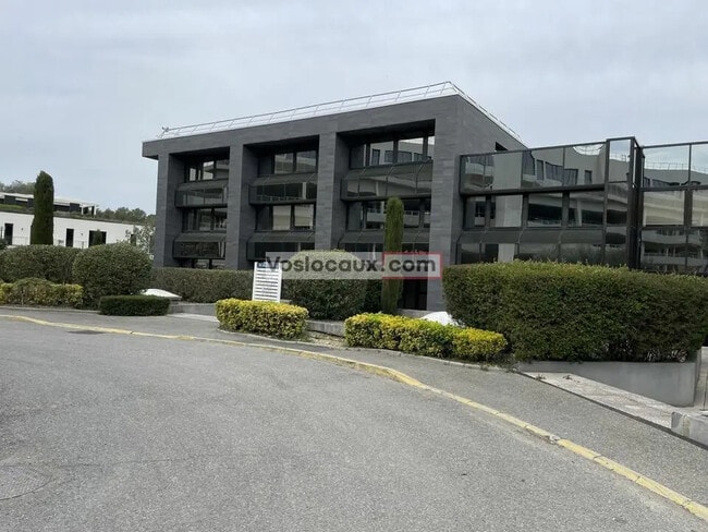 Location Bureaux 130 m²