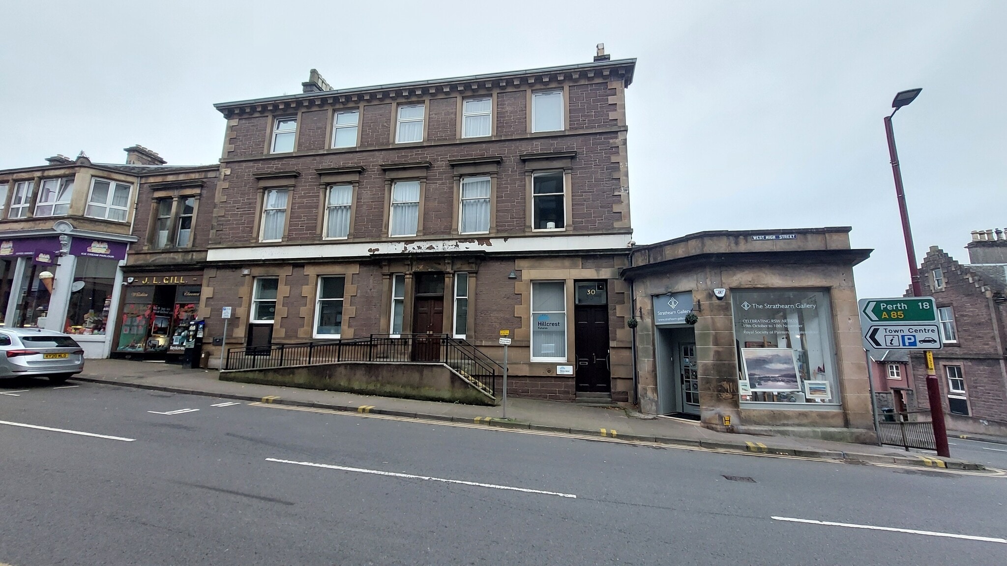 28-32 West High St, Crieff for sale Primary Photo- Image 1 of 2
