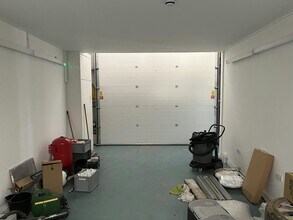 Tachbrook Park, Warwick to rent Interior Photo- Image 2 of 7