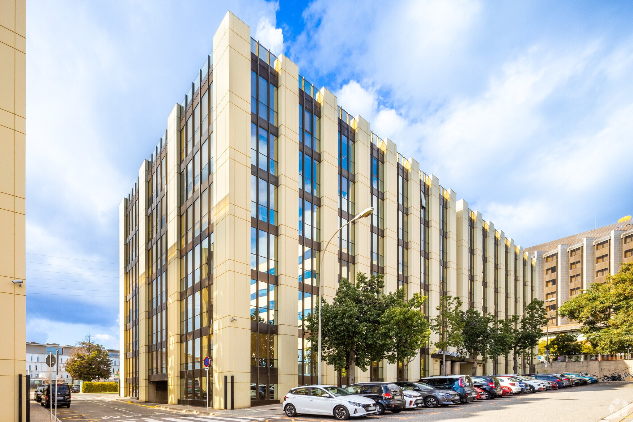 Carrer de la Constitució, 3, Sant Just Desvern, Barcelona to rent Building Photo- Image 1 of 16