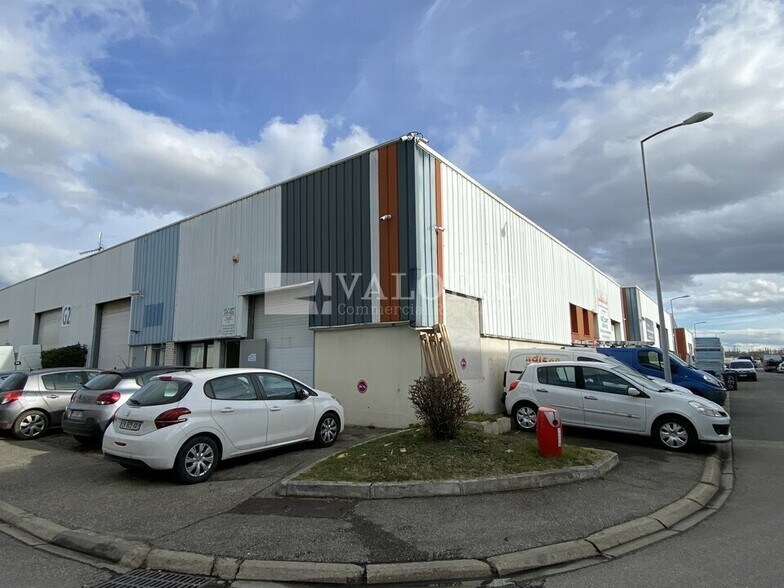 2 Chemin Du Génie - Parc Du Genie, Vénissieux to rent - Building Photo - Image 2 of 10