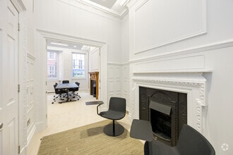 56 Grosvenor St, London to rent Interior Photo- Image 2 of 5