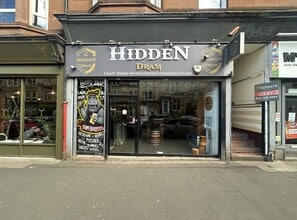 128 Queen Margaret Dr, Glasgow to rent Building Photo- Image 2 of 3