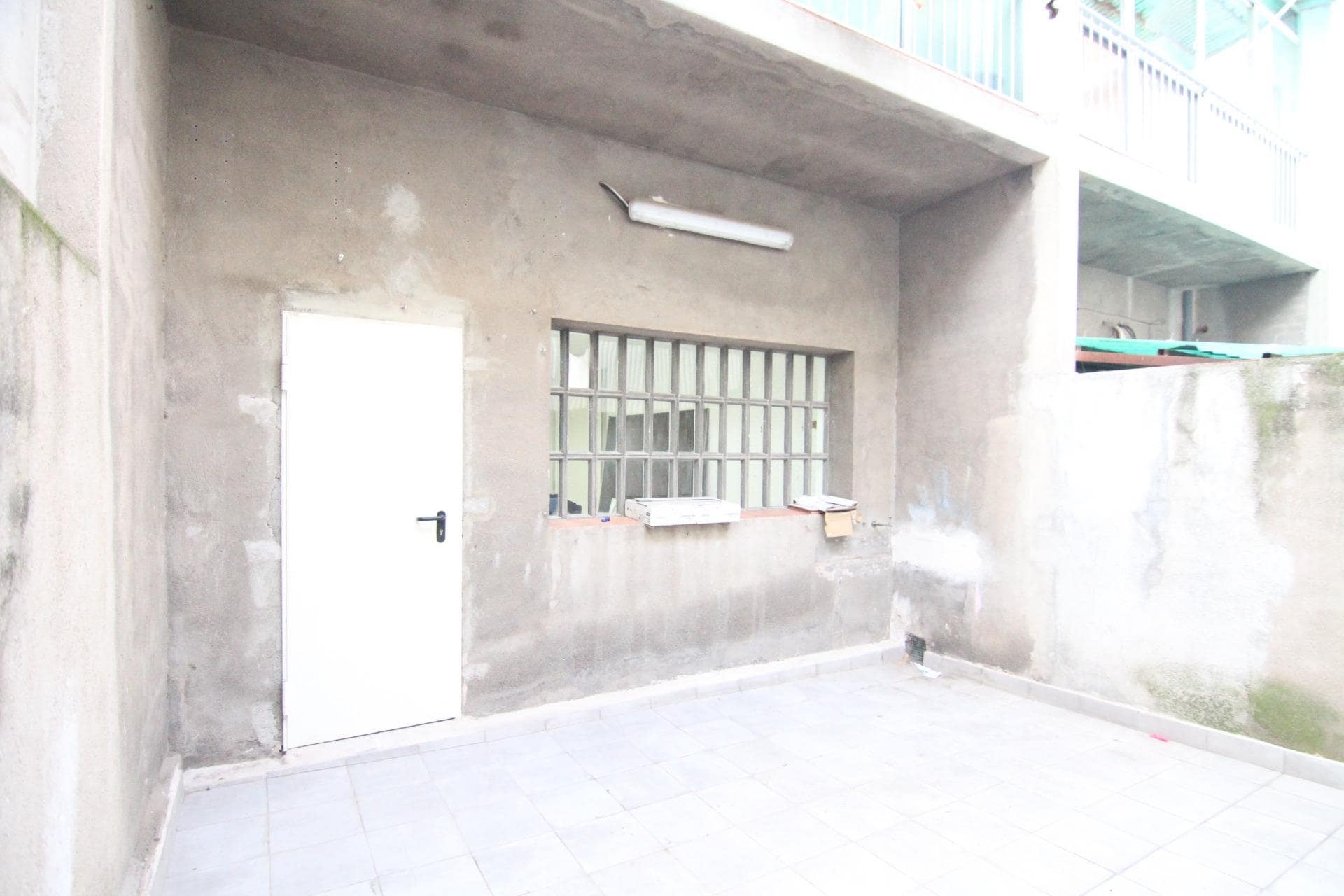 Retail in Olesa de Montserrat, Barcelona to rent Interior Photo- Image 1 of 14