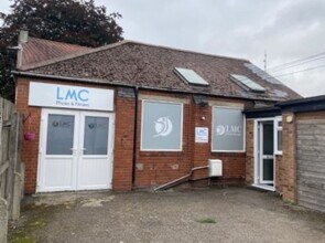 13 The Green, Rugby to rent Building Photo- Image 1 of 1