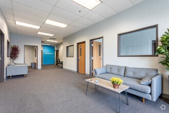 2455 NW Nicolai St, Portland, OR to rent Interior Photo- Image 2 of 19