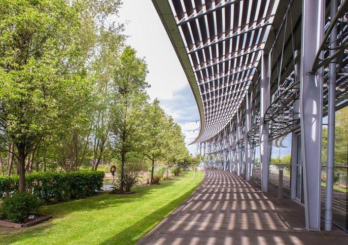 Marsh Way, Rainham to rent - Building Photo - Image 3 of 6