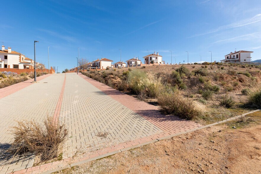 B, 1-245, Granada, Granada for sale - Building Photo - Image 2 of 20