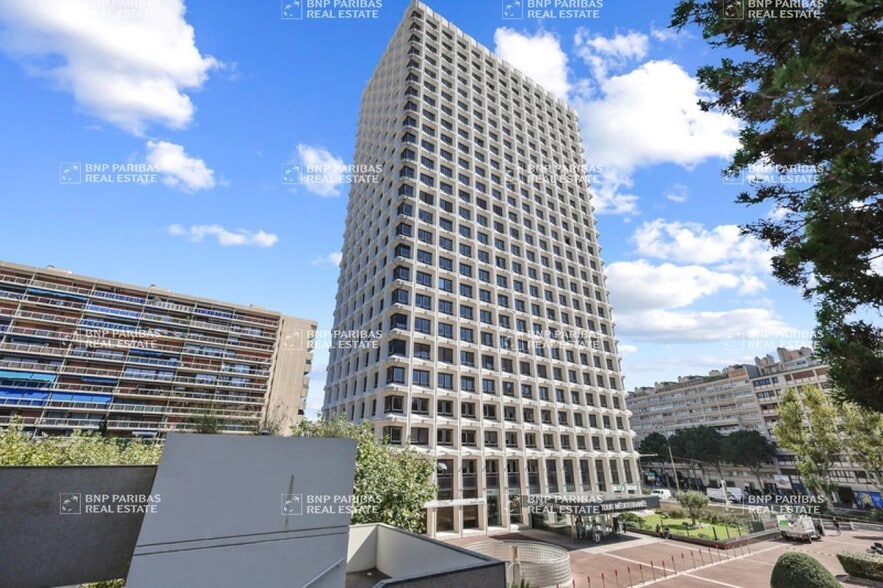 Office in Marseille to rent - Building Photo - Image 2 of 22