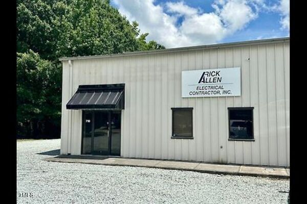 710 S Foushee St, Roxboro, NC for rent Building Photo- Image 1 of 16