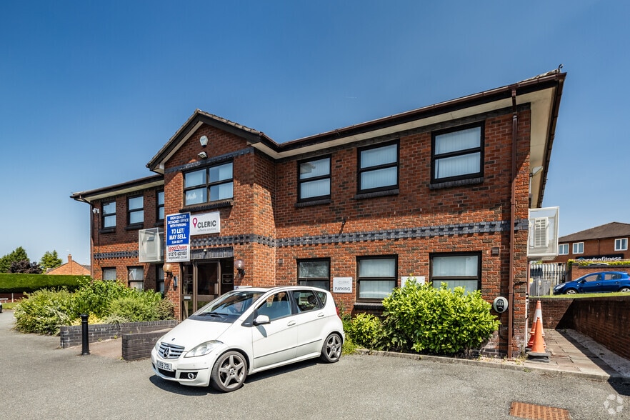 Greenfield Rd, Congleton to rent - Building Photo - Image 2 of 3