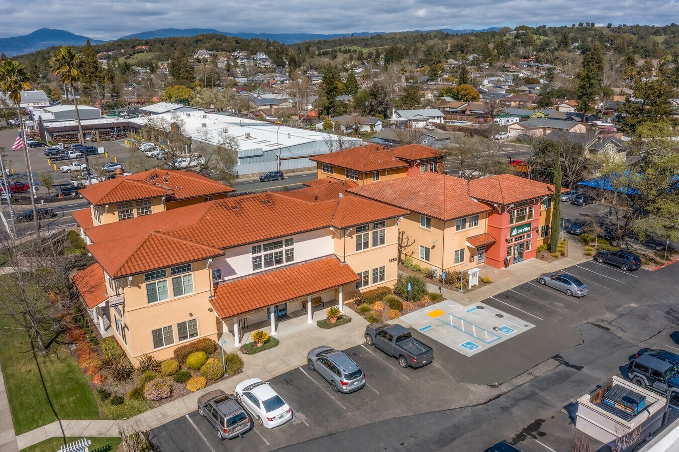 1270 Healdsburg Ave, Healdsburg 95448 Office for Rent UK