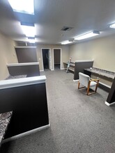 18582 Beach Blvd, Huntington Beach, CA to rent Interior Photo- Image 2 of 2