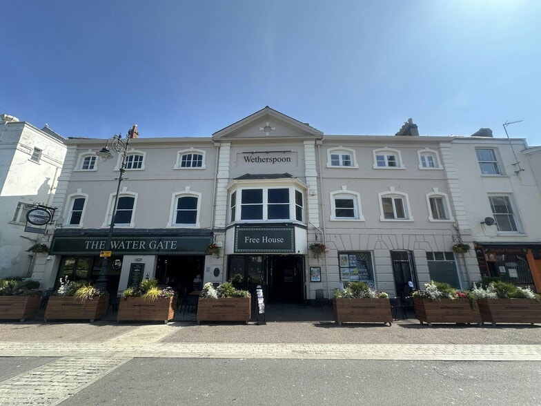 7 The Strand, Barnstaple for sale - Building Photo - Image 1 of 5