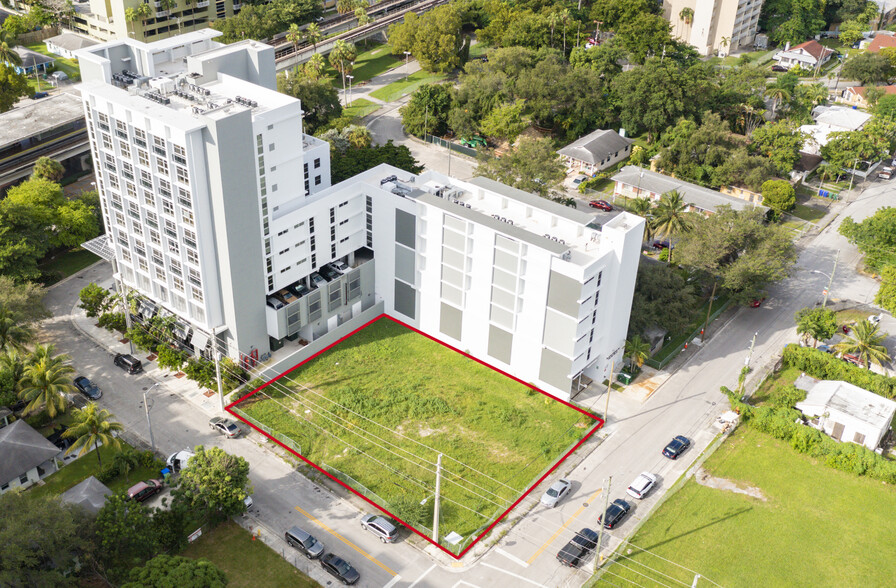 756 NW 12th St, Miami, FL for sale - Aerial - Image 1 of 1