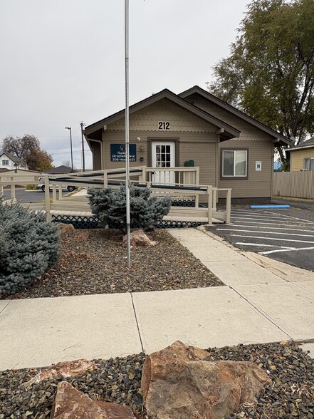 212 5th Ave S, Nampa, ID for sale - Building Photo - Image 1 of 20