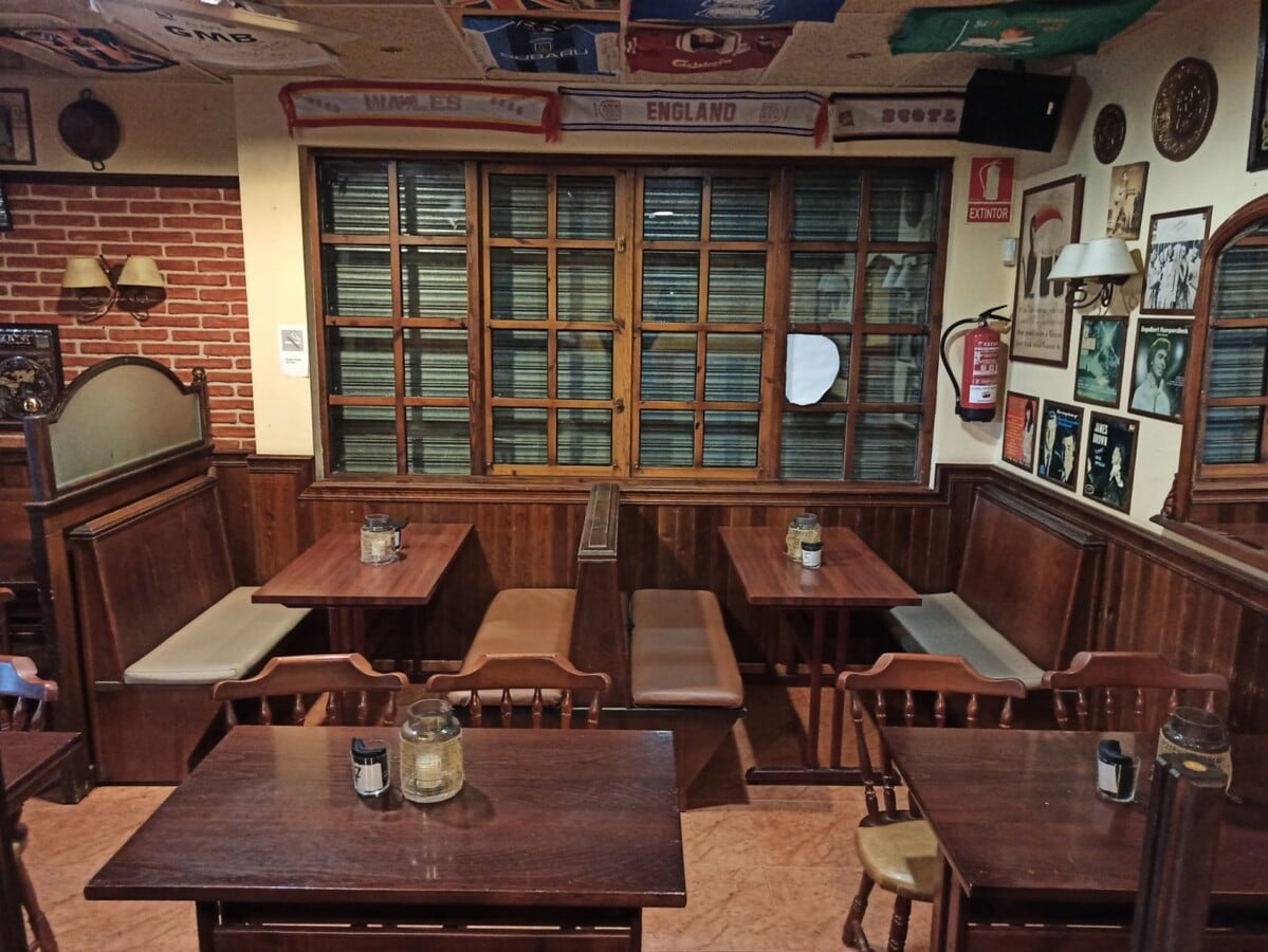 Malgrat de Mar, BAR 08380 - - - Interior Photo - Image 1 of 4