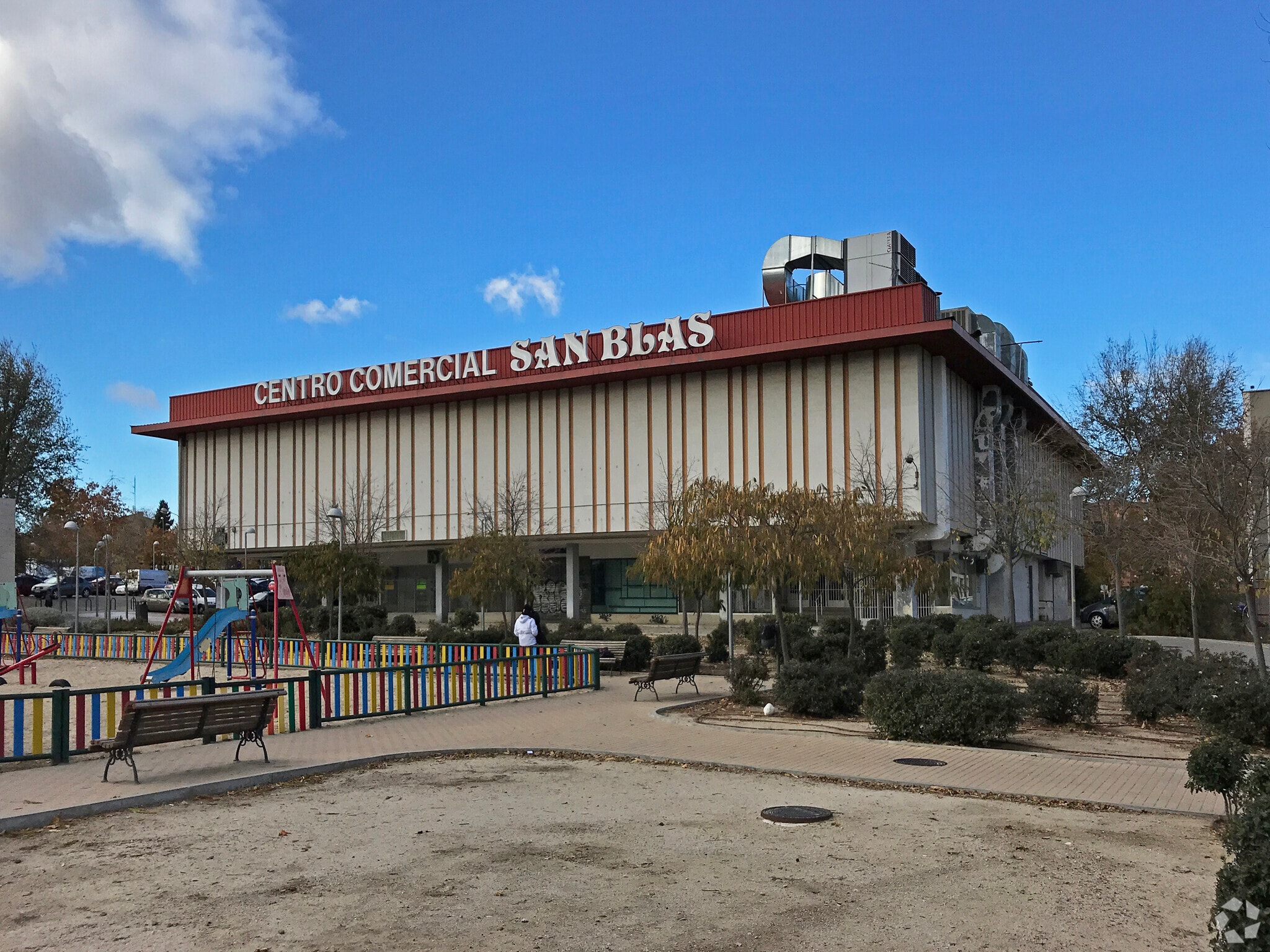 Retail in Madrid, Madrid to rent Primary Photo- Image 1 of 4