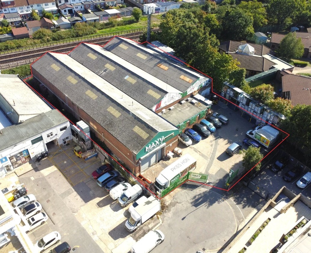 Westmoreland Rd, London to rent Primary Photo- Image 1 of 6