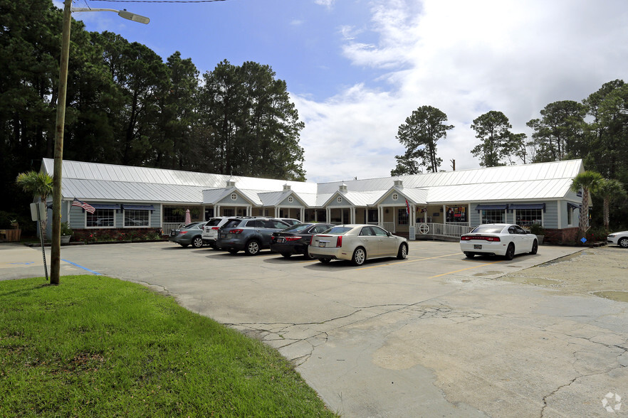 10080 OCEAN Hwy, Pawleys Island, SC for rent - Primary Photo - Image 1 of 18