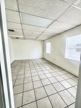 8000 NW 31st St, Miami, FL to rent Interior Photo- Image 2 of 6