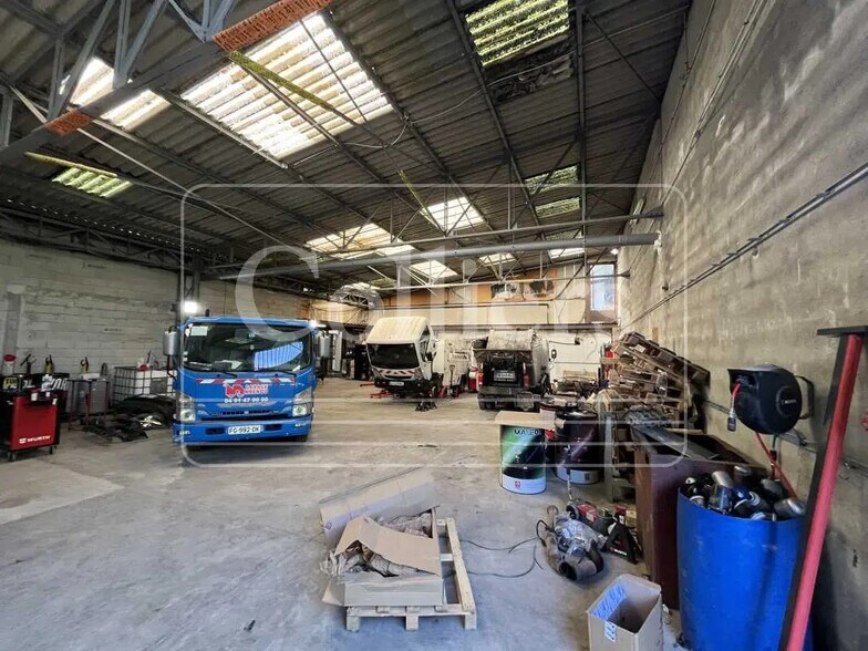 Office in Rousset to rent - Interior Photo - Image 3 of 14