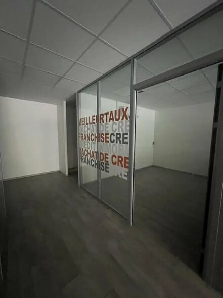 Retail in Blagnac for sale - Interior Photo - Image 3 of 4