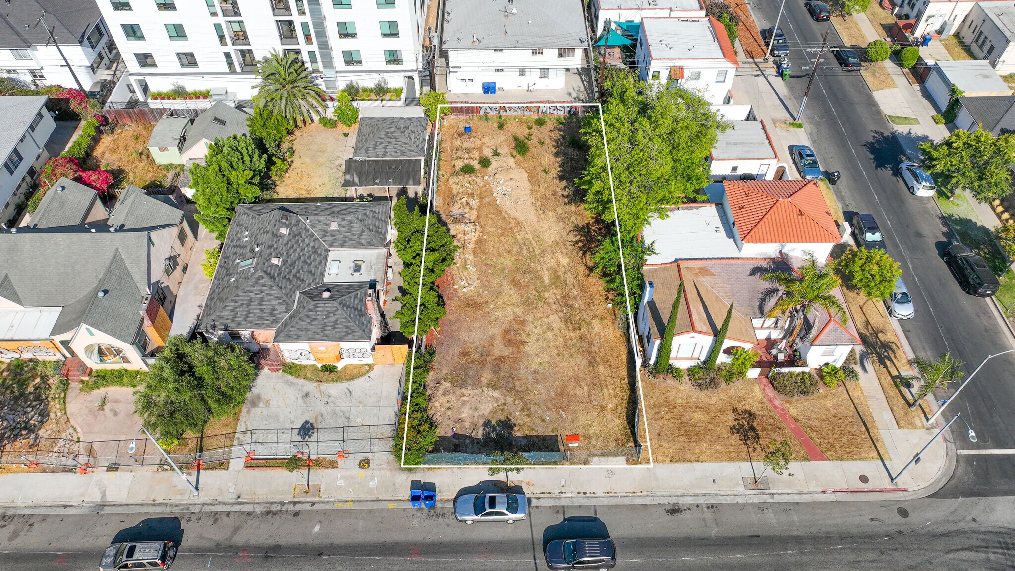 1562 S Fairfax Ave, Los Angeles, CA for sale Building Photo- Image 1 of 24