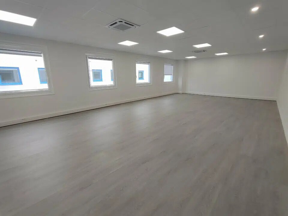 Vente Bureaux 62 m² - Photo 1