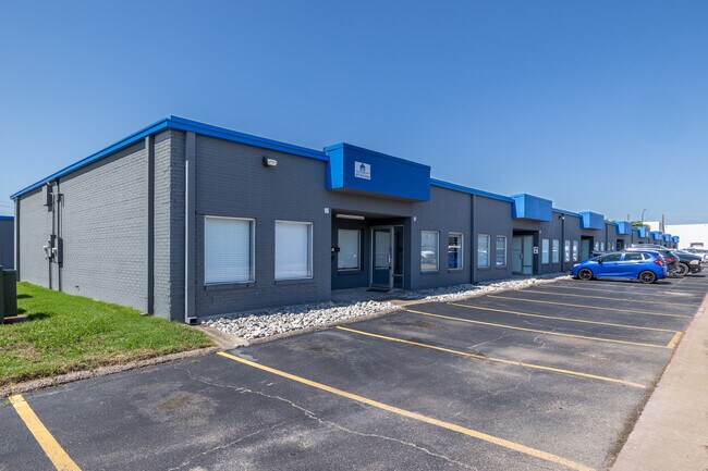 More details for 3201-3207 E Pioneer Pky, Arlington, TX - Light Industrial to Rent