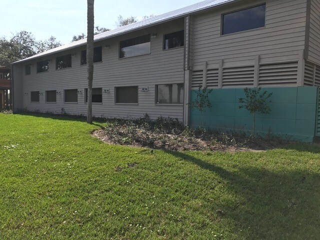 1819 Riverview Dr, Melbourne, FL for rent - Building Photo - Image 2 of 7