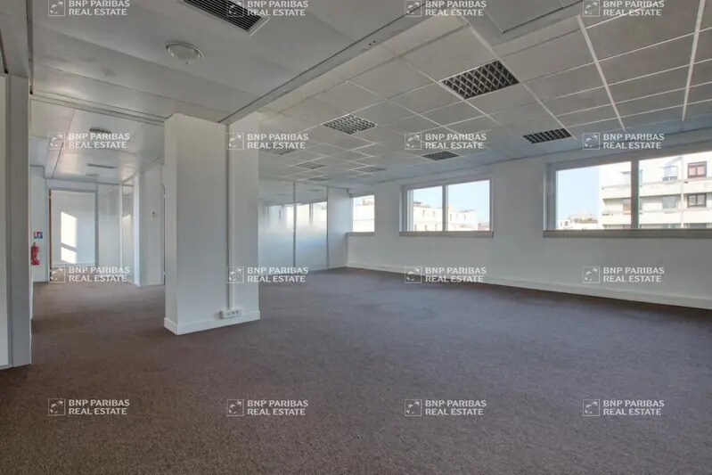 Office in Boulogne-Billancourt to rent - Building Photo - Image 3 of 15