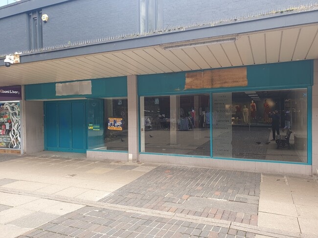 More details for 89-91 New St, Huddersfield - Retail to Rent