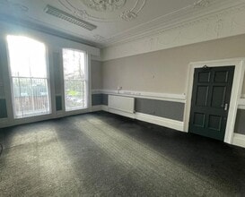 6a South Para, Doncaster to rent Interior Photo- Image 2 of 4