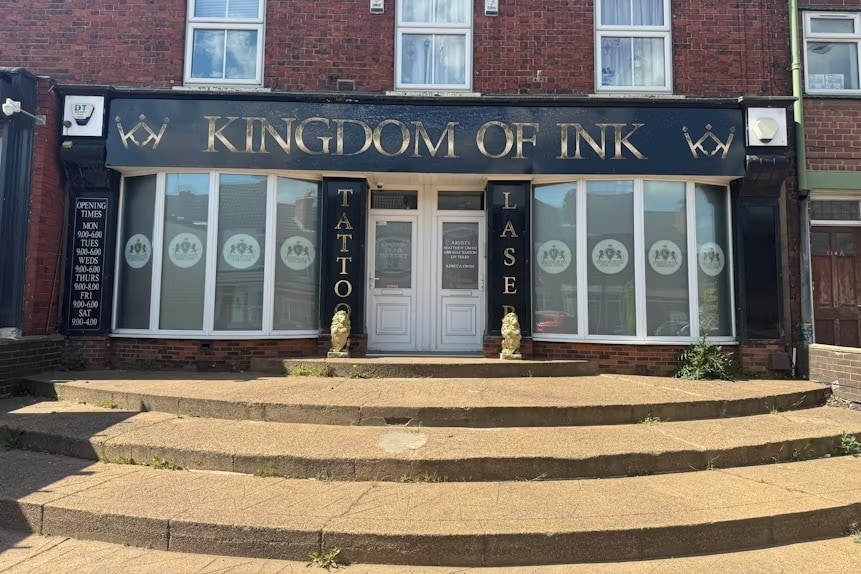 114-114A Bentley Rd, Doncaster to rent - Building Photo - Image 2 of 3