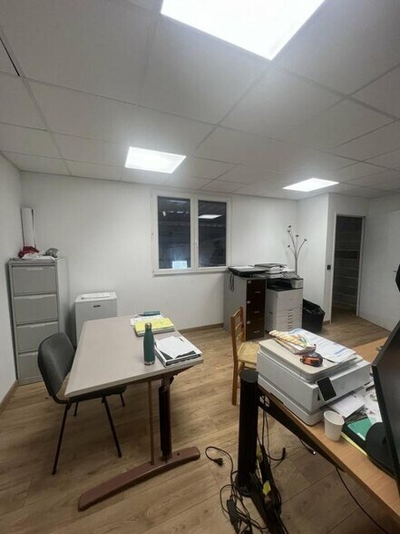 22 Avenue De Pradié, Portet-sur-Garonne for sale - Interior Photo - Image 2 of 12