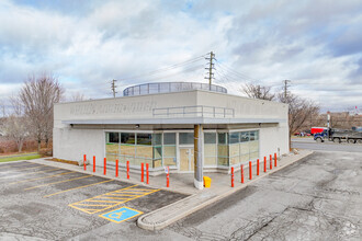 8502 Woodbine Ave, Markham, ON for rent Primary Photo- Image 1 of 4