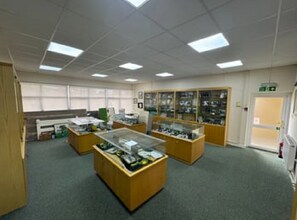 Bronaeron, Lampeter to rent Interior Photo- Image 1 of 2