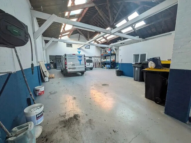 Vente Local d'activités 220 m²