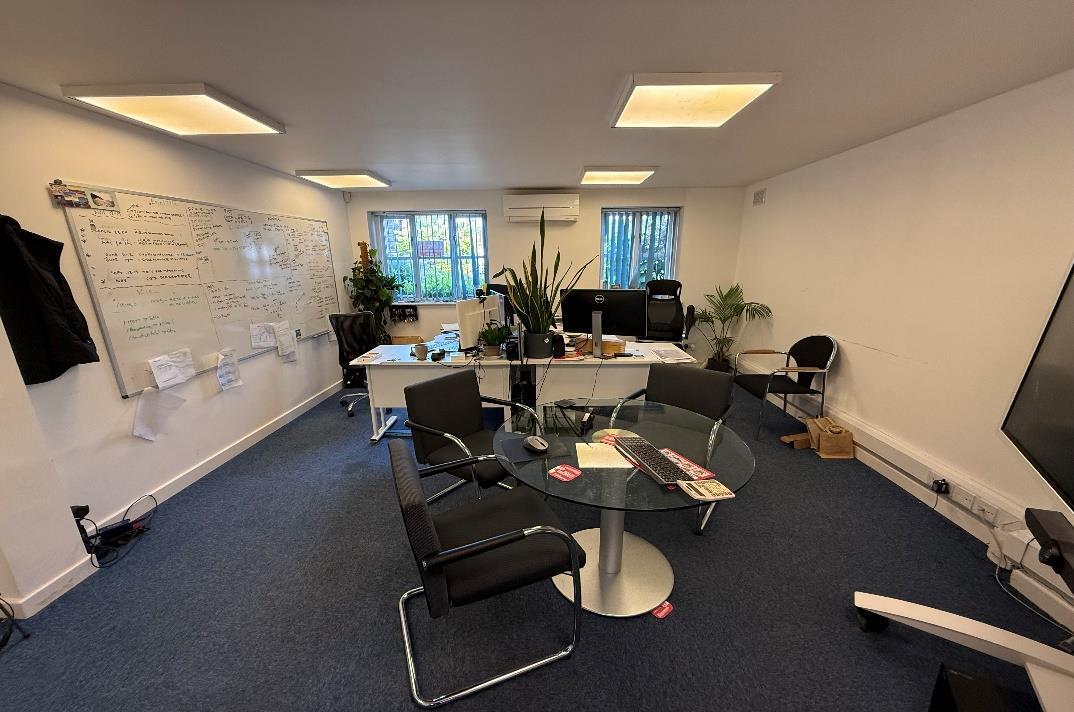The Square, Sawbridgeworth, HRT CM21 9AE - Unit Suite 1 - - Interior Photo - Image 2 of 3