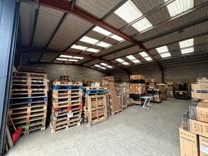 Cleton St, Tipton to rent Interior Photo- Image 2 of 5