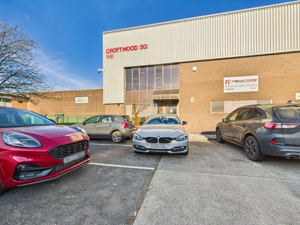 Cricket St, Wigan to rent Building Photo- Image 1 of 20