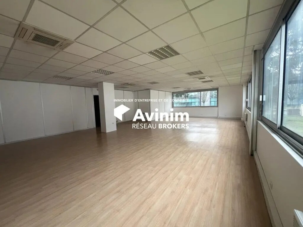 Location Bureaux 40 m² à 110 m² - Photo 1