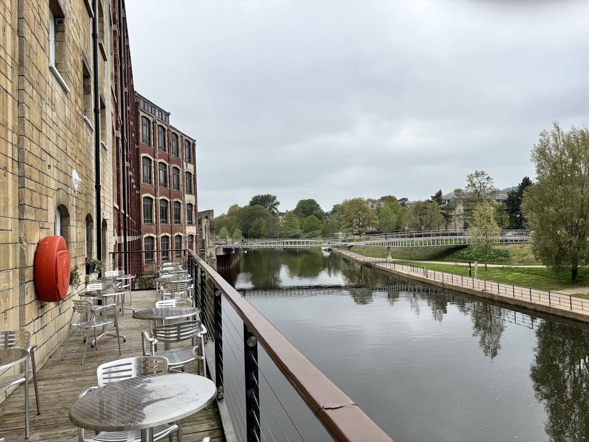 230 Lower Bristol Rd, Bath to rent Building Photo- Image 1 of 6