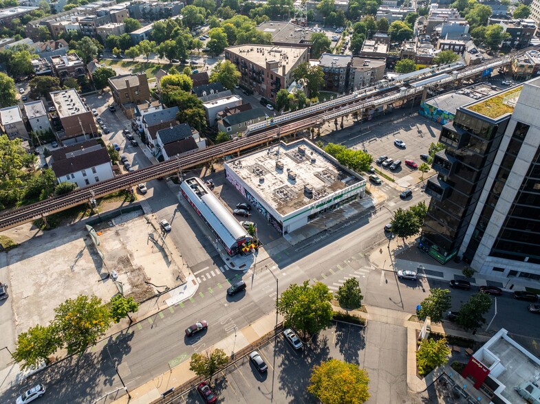 2252 N Milwaukee Ave, Chicago, IL for sale - Building Photo - Image 3 of 4