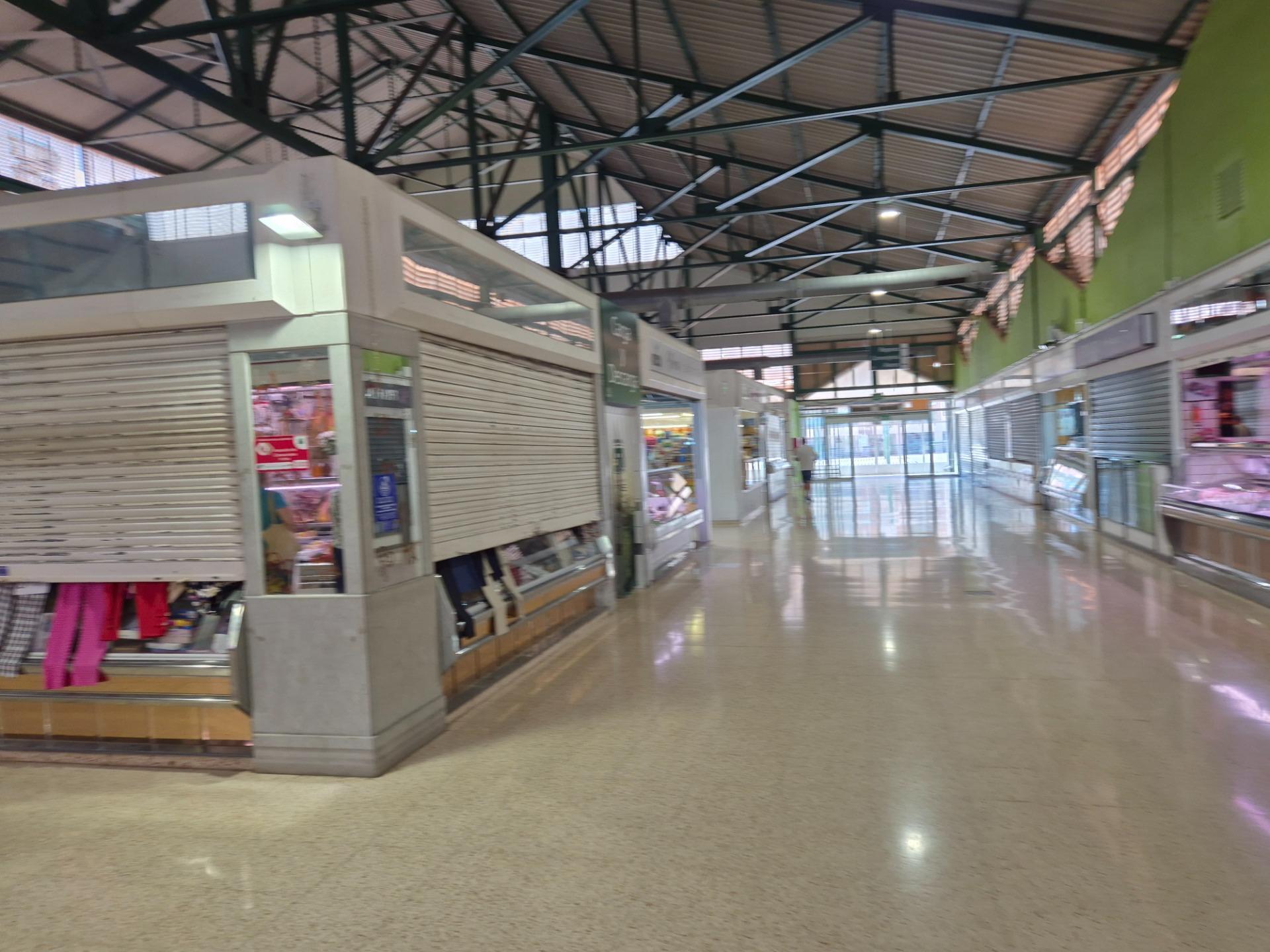 Retail in Petrer for sale Building Photo- Image 1 of 15